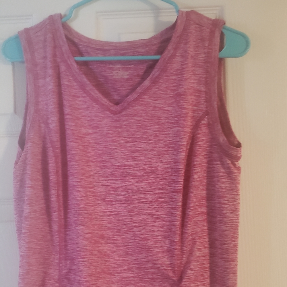 Workout tank top
